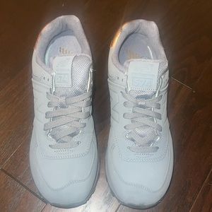 BRAND NEW! New Balance 574 Sneakers